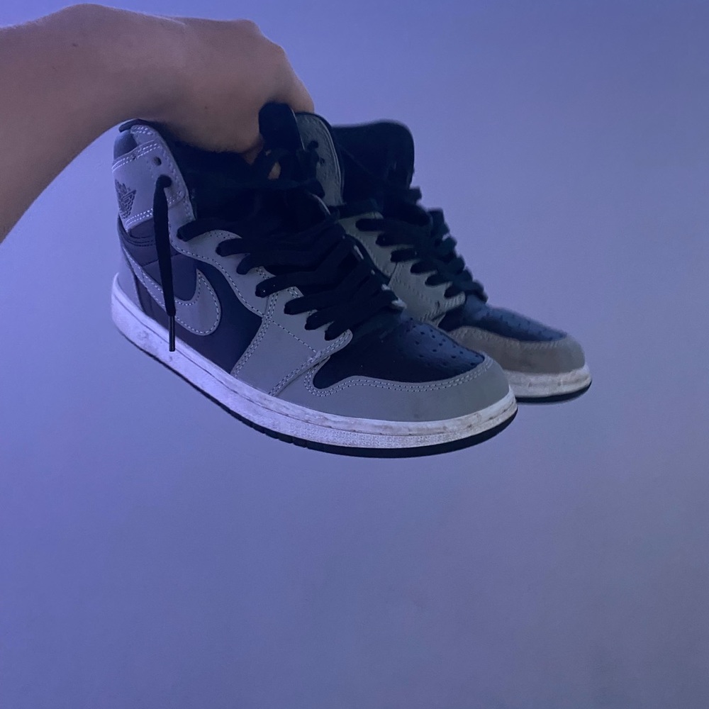 Jordan 1 high shadow
